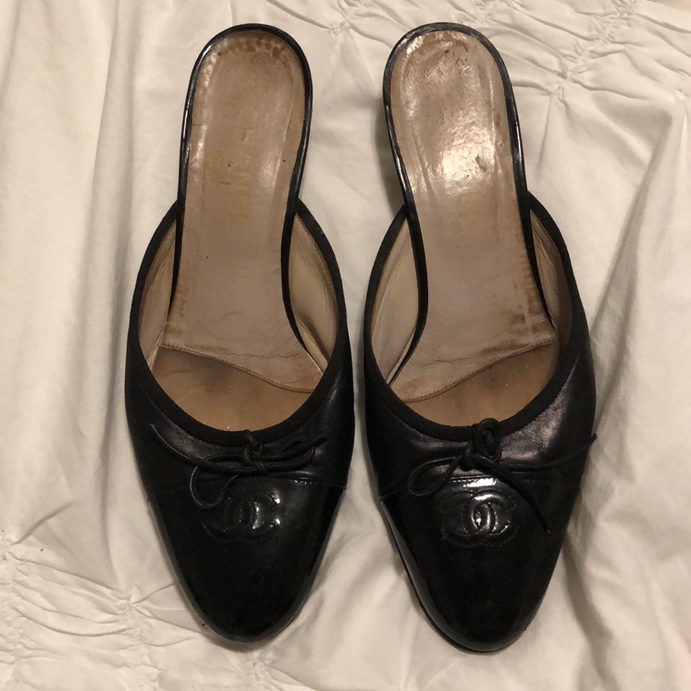 Authentic Chanel mules 38.5/us 8.5. Used condition